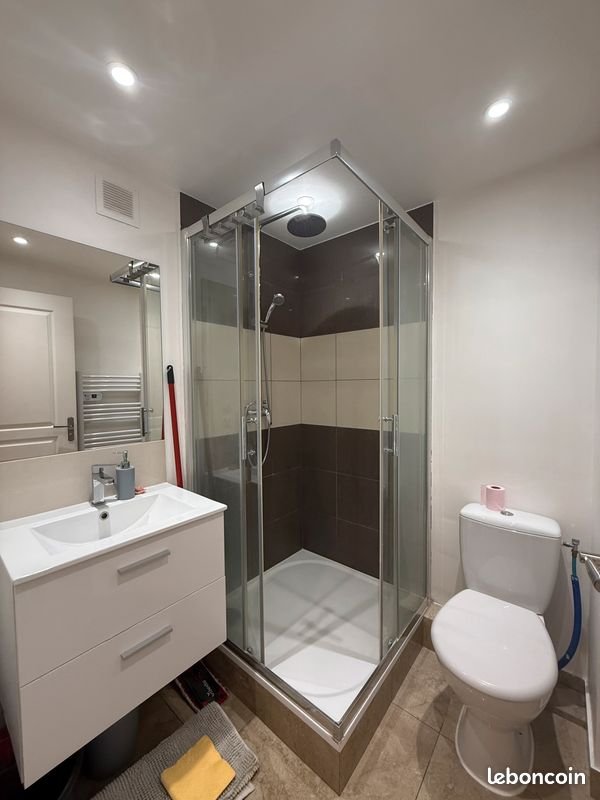 Appartement à louer, 45m², Décines-Charpieu