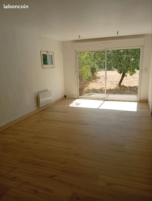 Maison à louer, 75m², Saint-Caradec-Trégomel