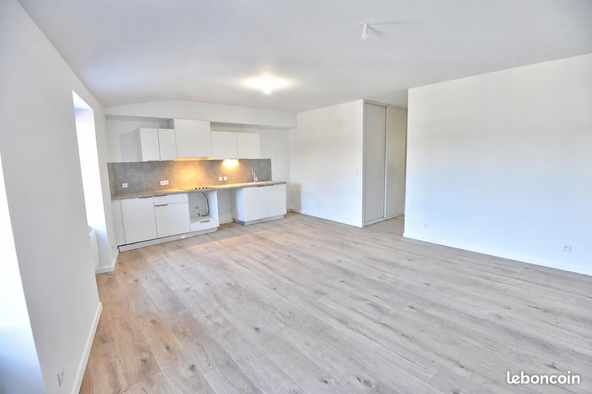 Appartement à louer, 41m², Courrières
