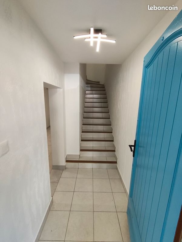 Maison à louer, 100m², Saint-Maximin-la-Sainte-Baume