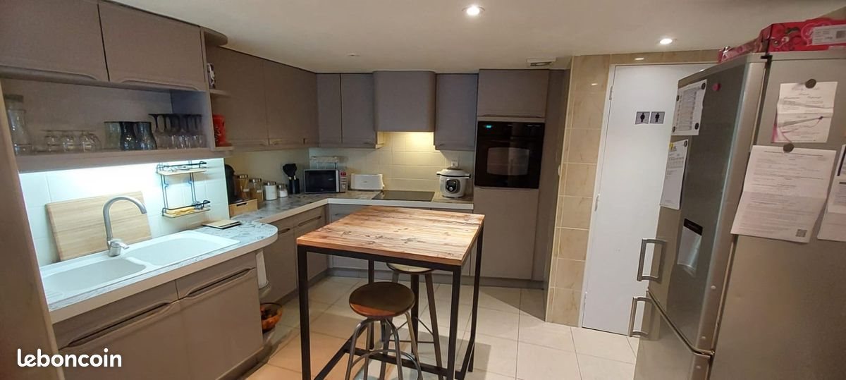 Maison à louer, 76m², Montenay