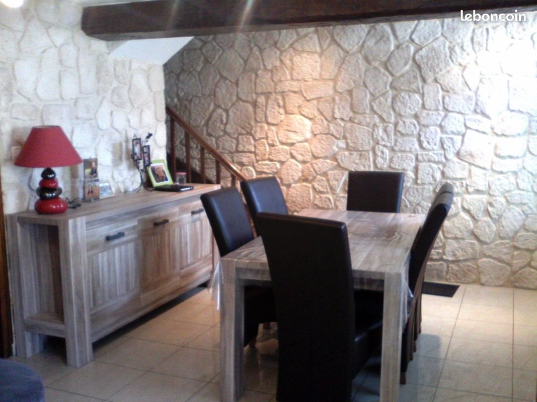 Maison à louer, 76m², Montenay