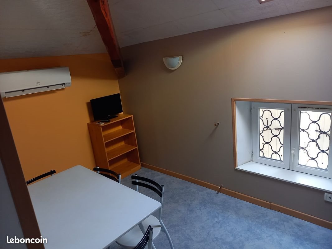 Appartement à louer, 23m², Montélier