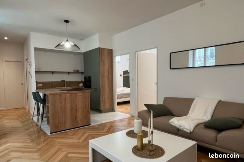 Appartement à louer, 54m², Fréjus