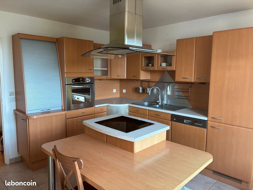 Appartement à louer, 126m², Saint-Julien-en-Genevois