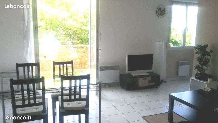 Appartement à louer, 47m², Décines-Charpieu