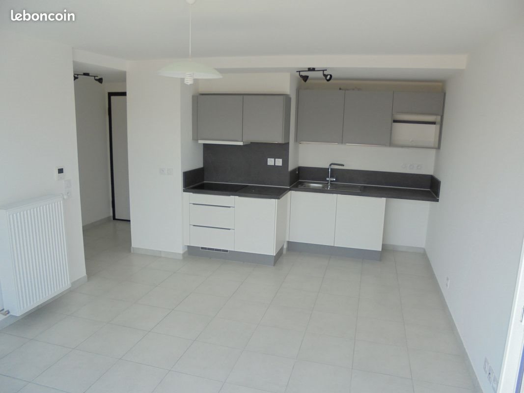 Appartement à louer, 34m², Ville-la-Grand