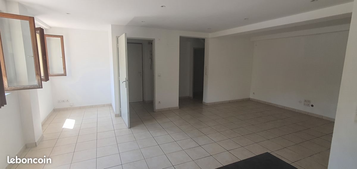 Appartement à louer, 95m², Roquebrune-sur-Argens