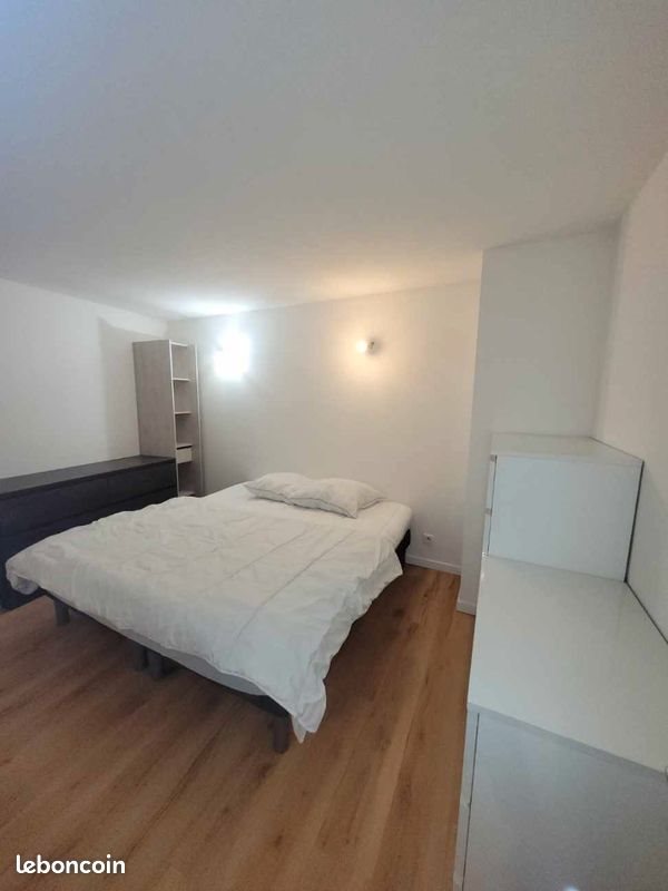 Appartement à louer, 43m², Trets