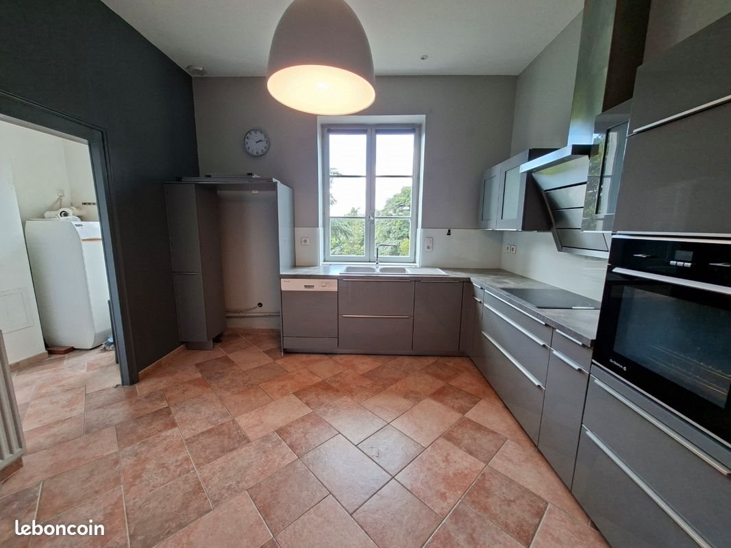 Appartement à louer, 130m², Sainte-Foy-lès-Lyon