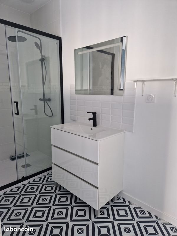 Appartement à louer, 45m², Saint-Aigulin