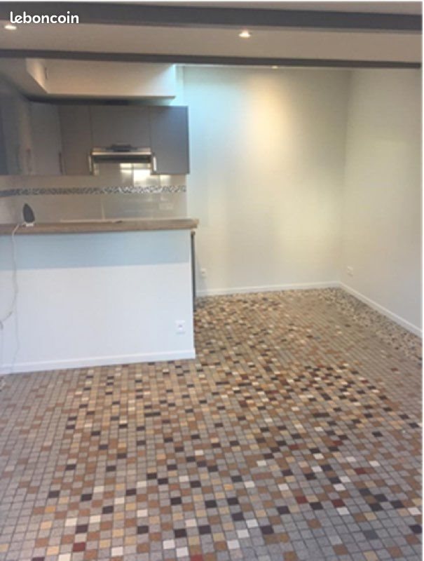 Appartement à louer, 25m², Talence