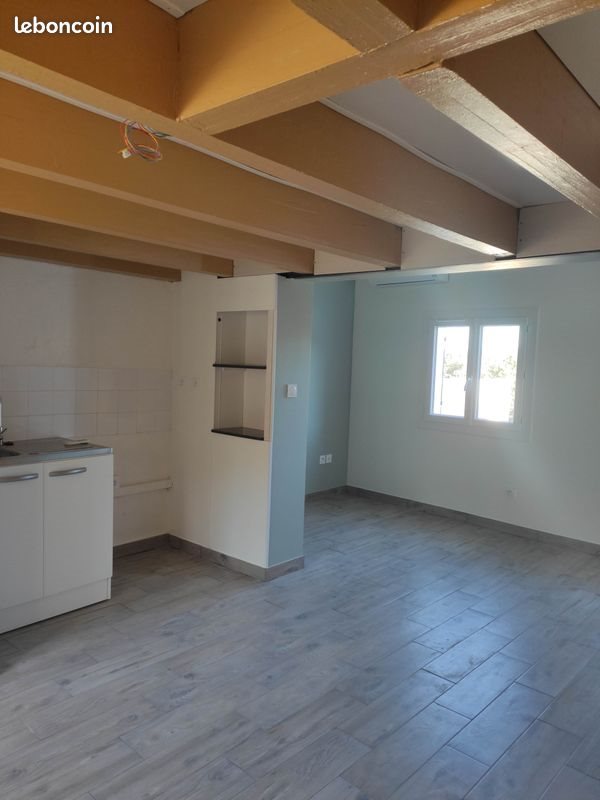 Maison à louer, 45m², Collias
