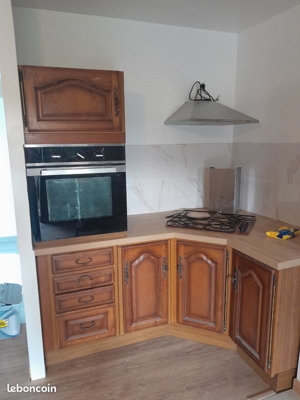 Maison à louer, 106m², Coulaures