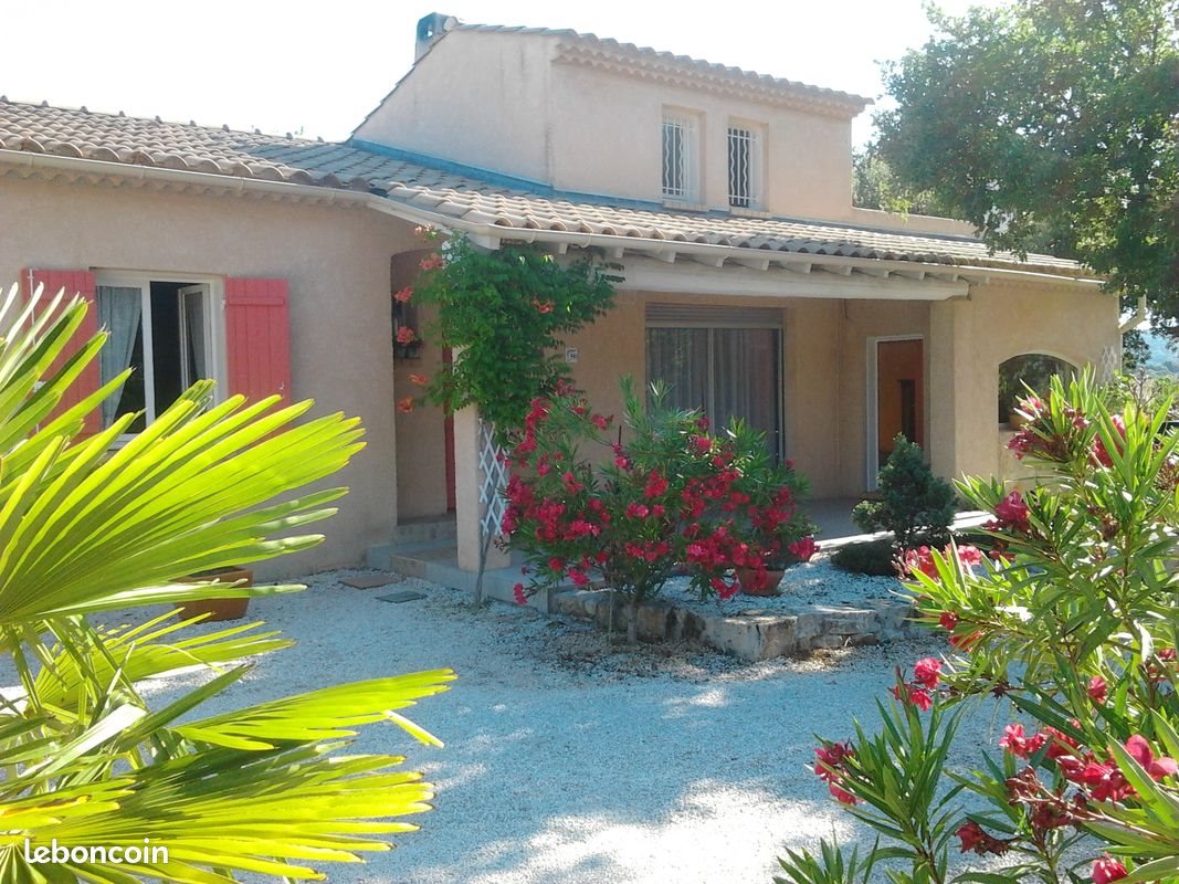 Maison à vendre, 121m², Sainte-Anastasie-sur-Issole
