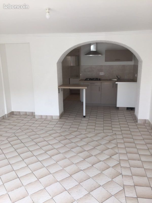 Appartement à louer, 28m², Aillevillers-et-Lyaumont