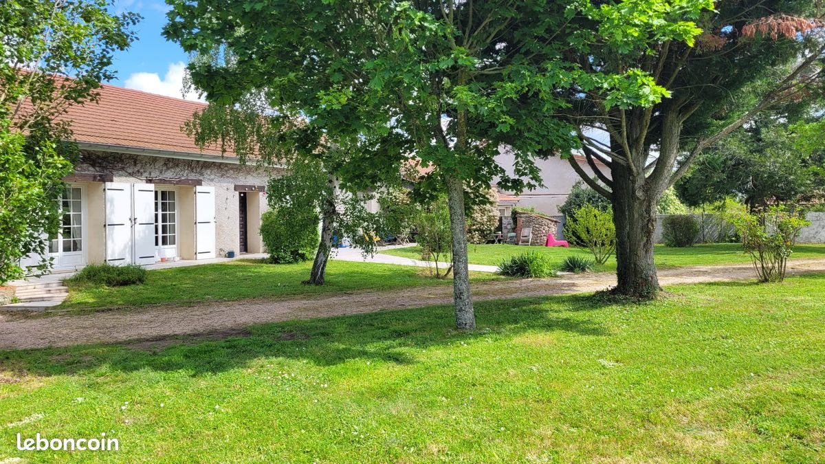 Maison à louer, 126m², Saint-Marcellin-en-Forez