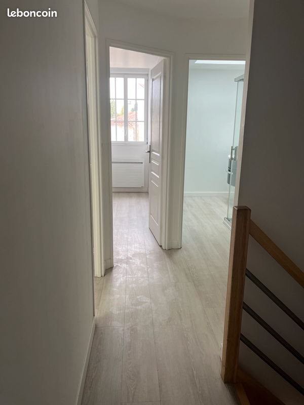 Maison à louer, 70m², Pisany