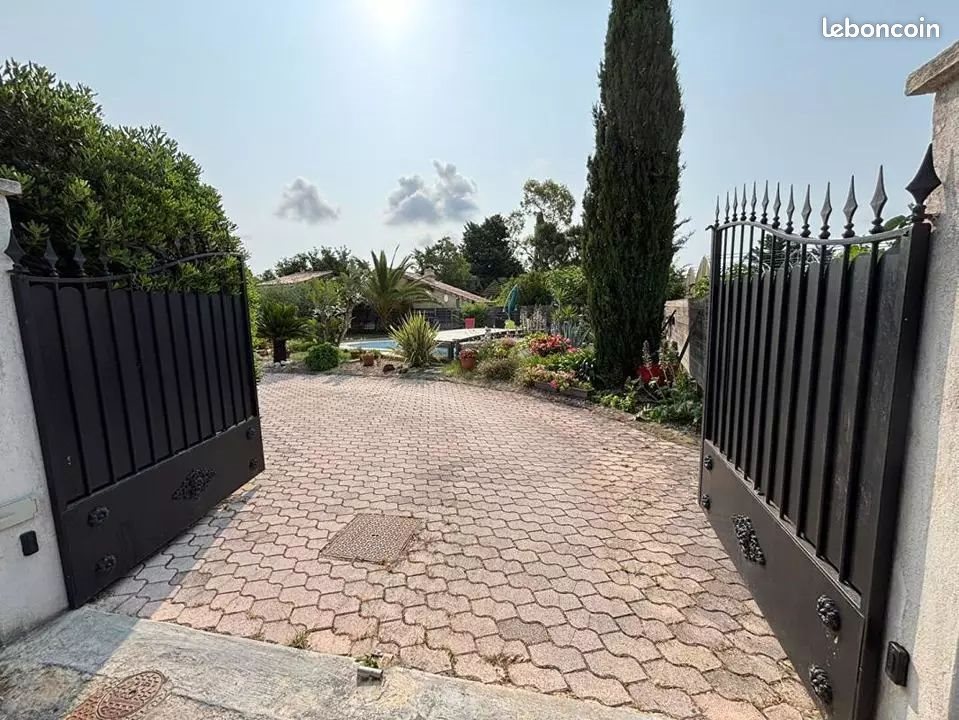 Appartement à louer, 53m², Solliès-Pont