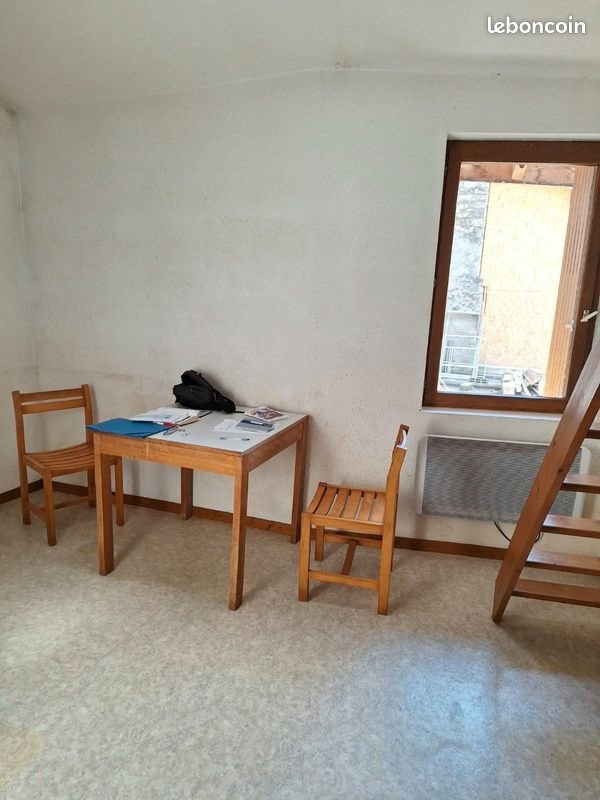 Appartement à louer, 37m², La Terrasse