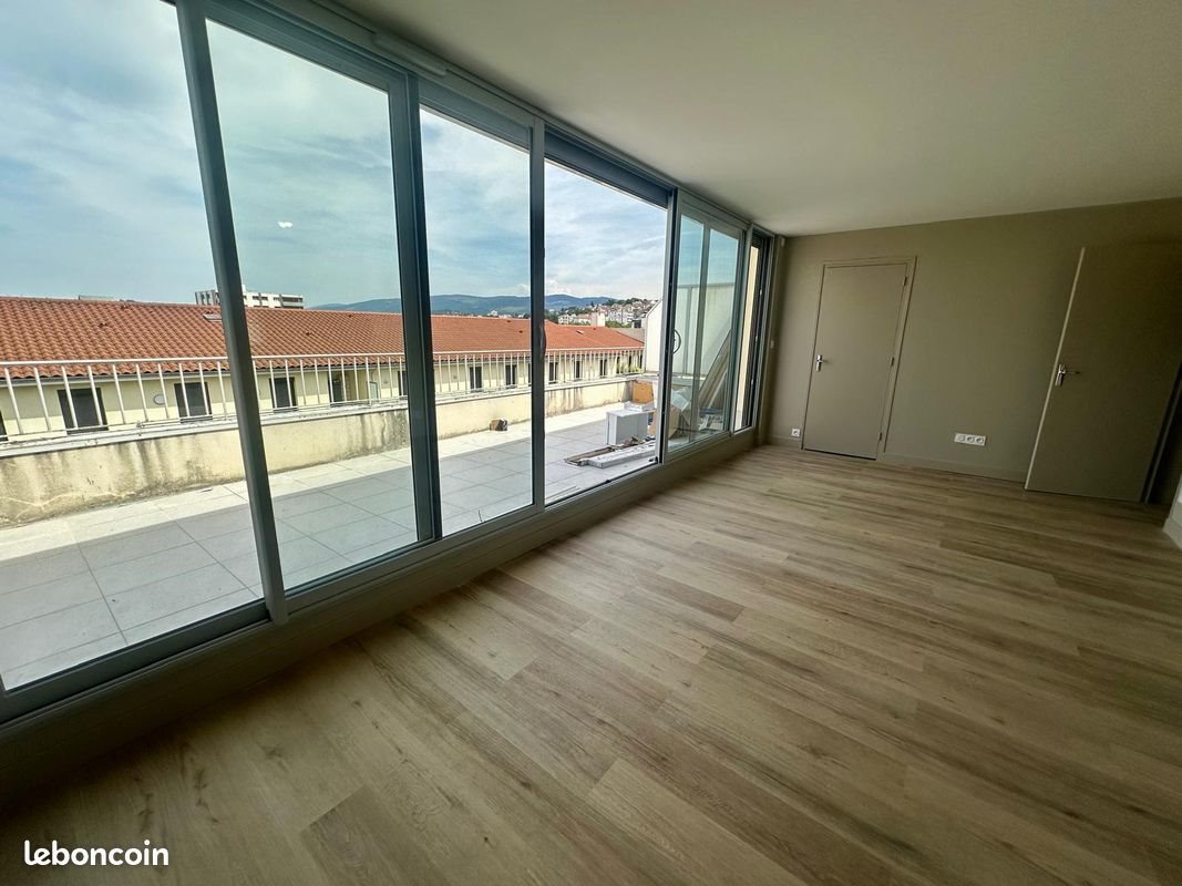 Appartement à louer, 50m², Saint-Etienne