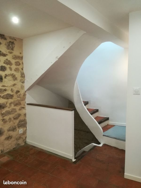 Maison à louer, 45m², Thézan-des-Corbières