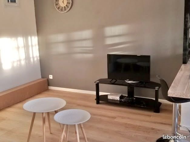 Appartement à louer, 32m², Nîmes