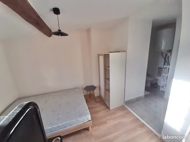 Appartement à louer, 32m², Nîmes