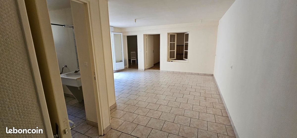 Appartement à louer, 60m², Noyon