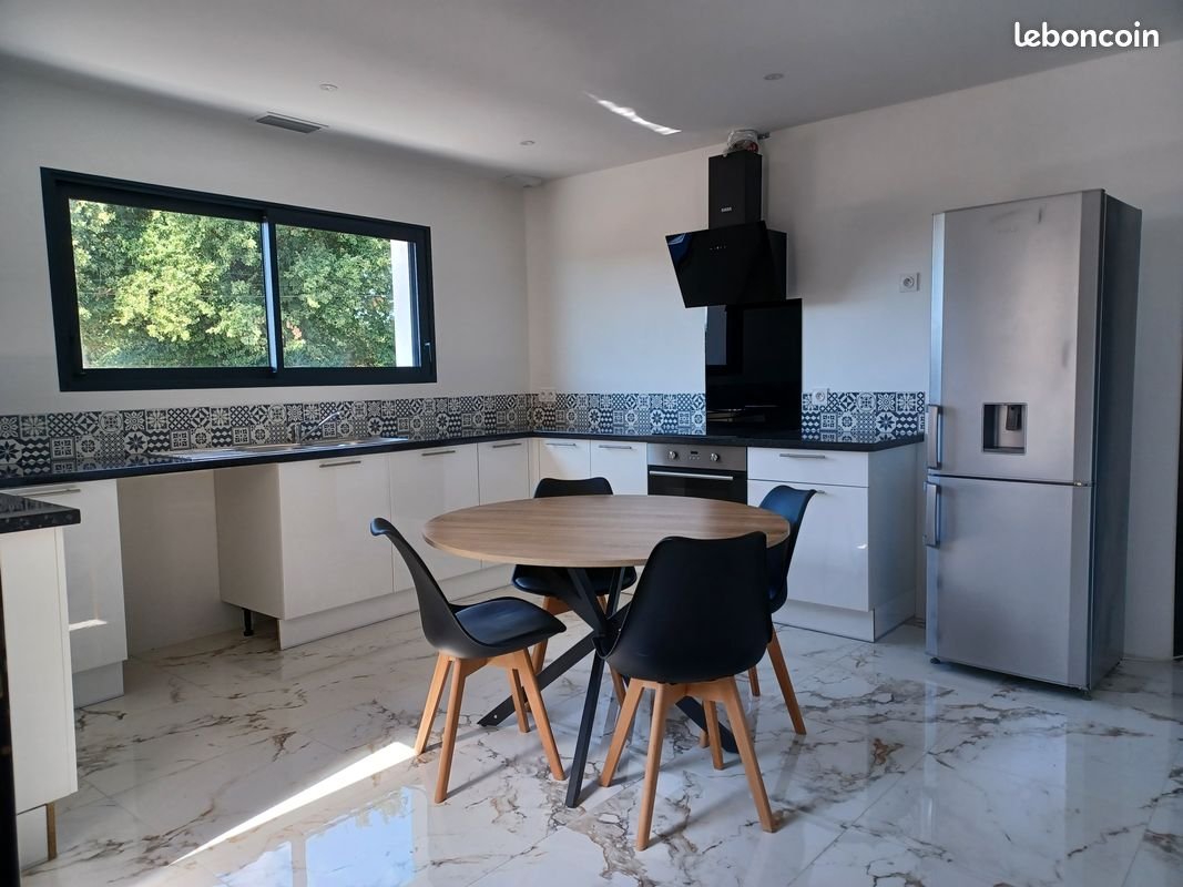 Maison à louer, 115m², Grenade