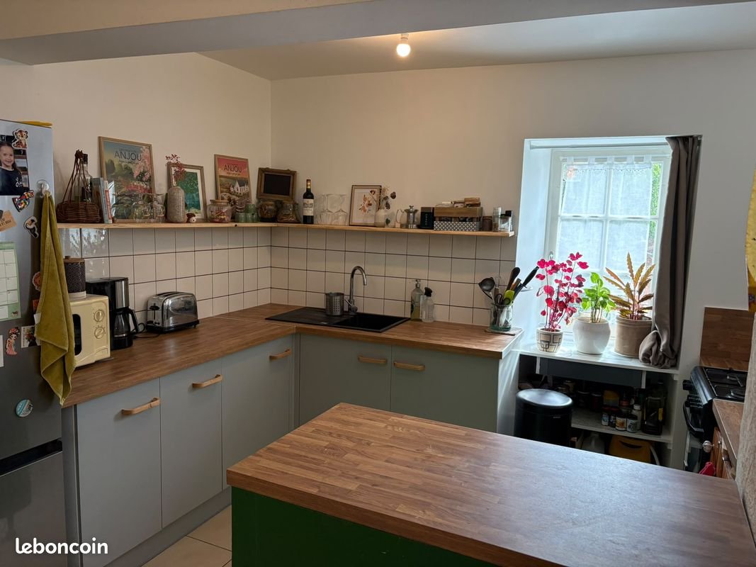 Maison à louer, 90m², Le Puy-Notre-Dame