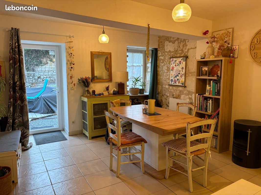 Maison à louer, 90m², Le Puy-Notre-Dame