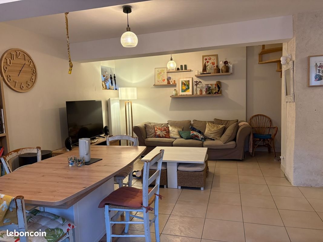 Maison à louer, 90m², Le Puy-Notre-Dame