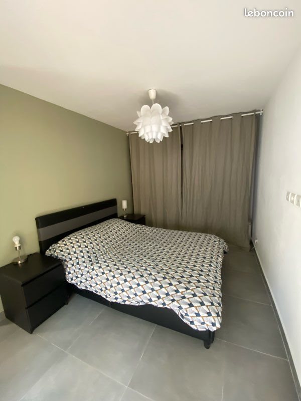 Appartement à louer, 40m², Simiane-Collongue