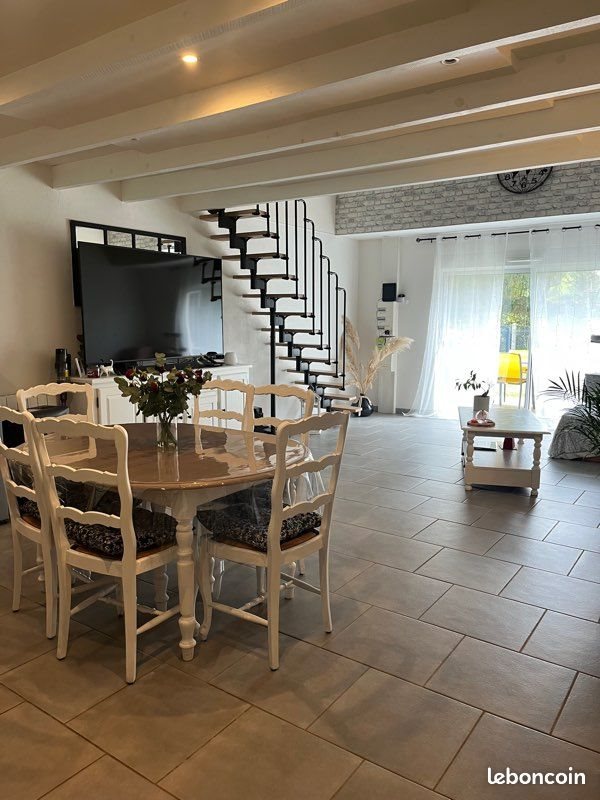 Maison à louer, 70m², Guécélard