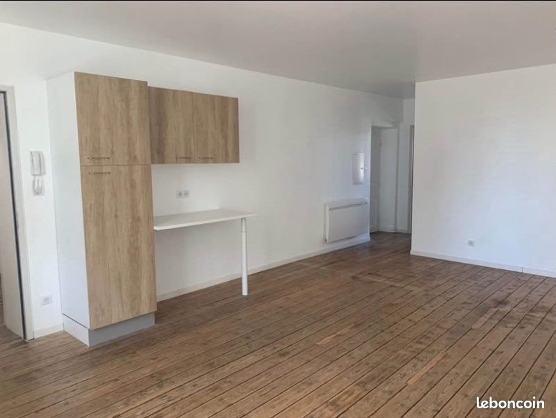Appartement à louer, 55m², Nantiat