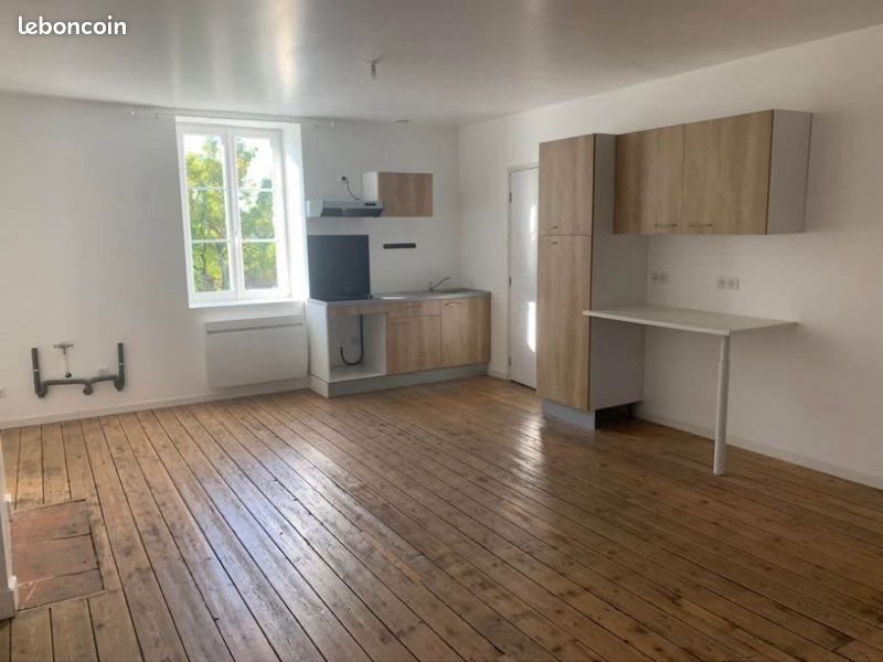 Appartement à louer, 55m², Nantiat