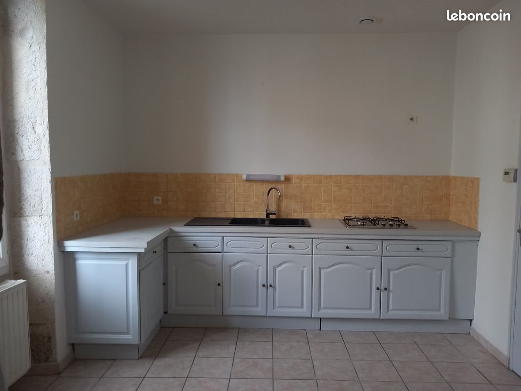 Maison à louer, 80m², Lavardac