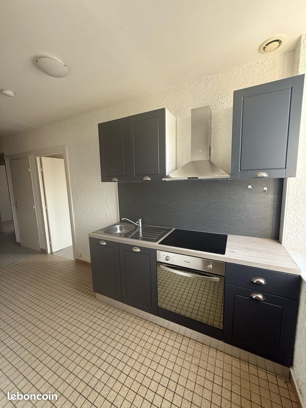 Appartement à louer, 60m², Saint-Léger-des-Vignes