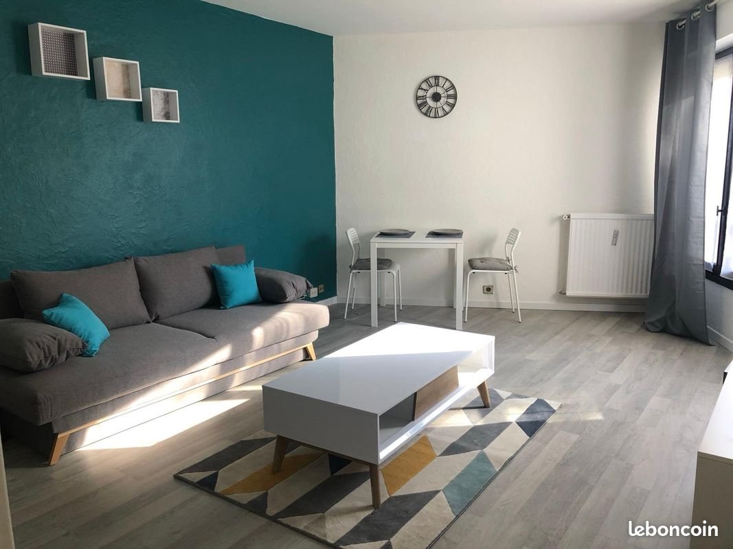 Appartement à louer, 33m², Cergy