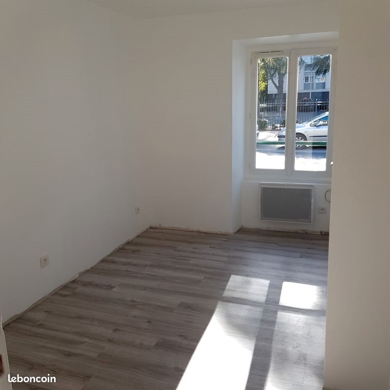 Appartement à louer, 21m², Corbeil-Essonnes