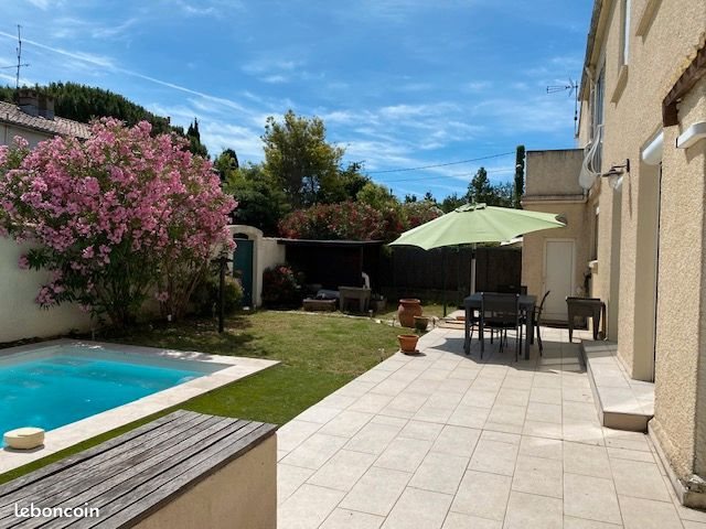Maison à vendre, 91m², Nîmes
