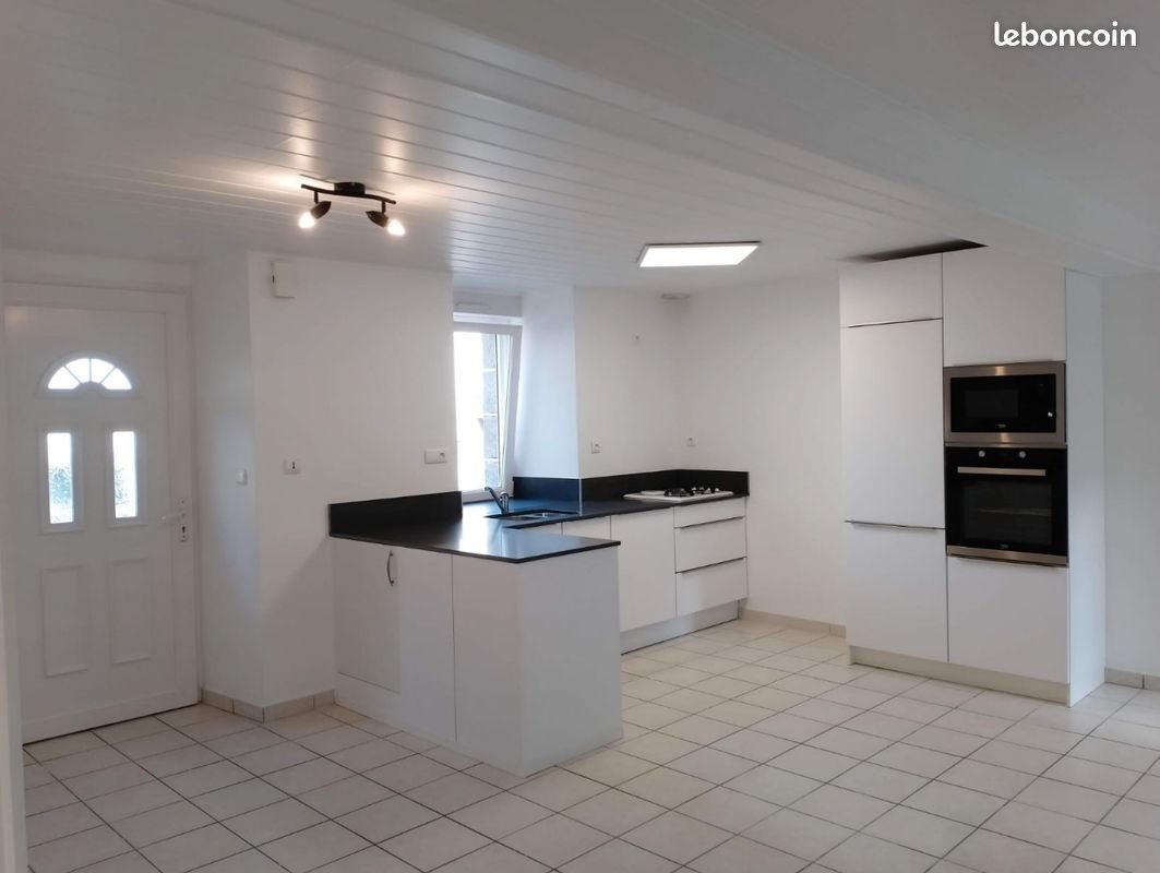 Maison à louer, 90m², Le Cloître-Saint-Thégonnec