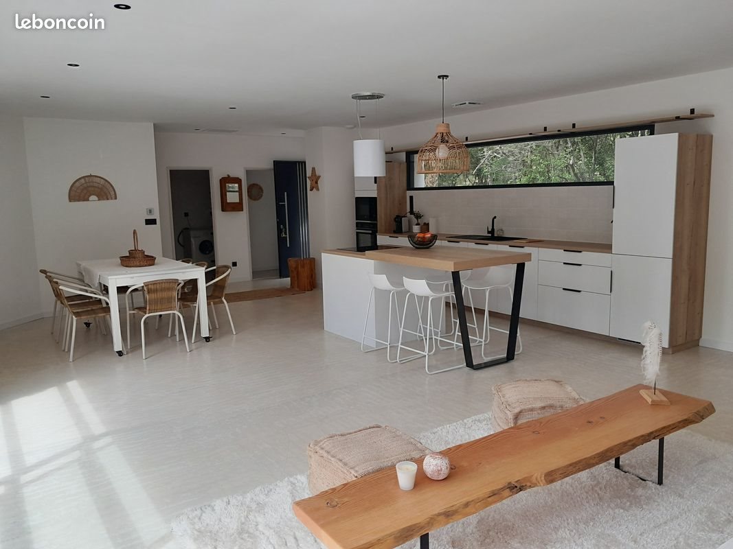Maison à louer, 130m², Saint-Hippolyte-du-Fort