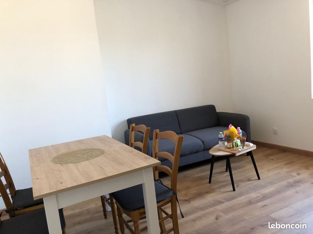 Appartement à louer, 45m², Rochefort