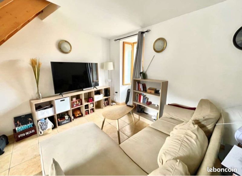Appartement à louer, 40m², Millau