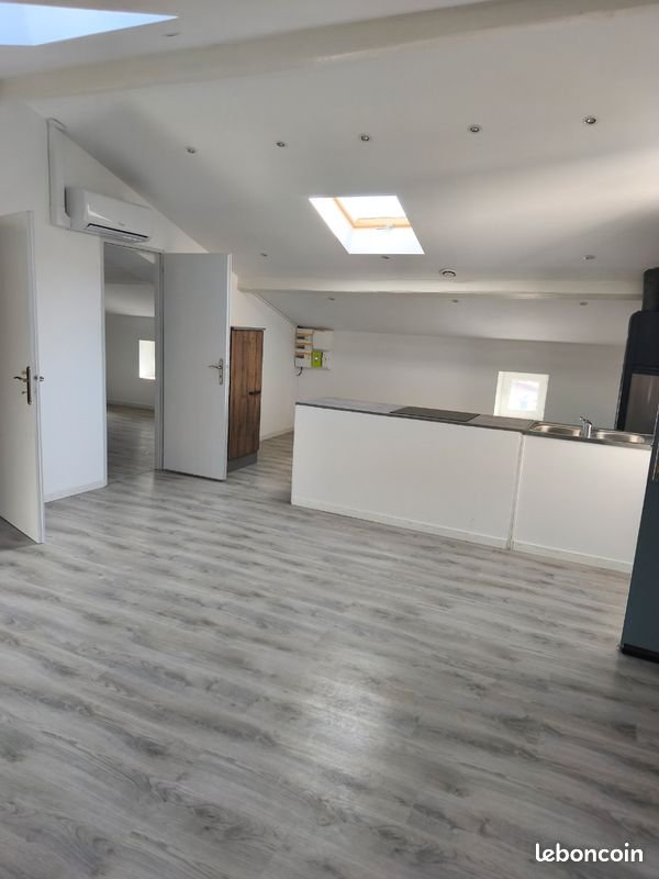 Appartement à louer, 55m², Unieux