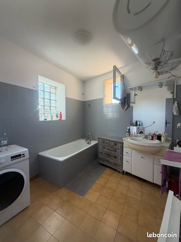 Appartement à louer, 52m², Saint-Saturnin-lès-Avignon