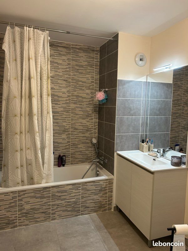 Appartement à louer, 43m², Gleizé