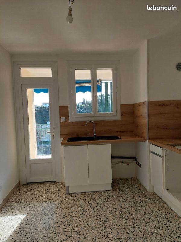 Appartement à louer, 102m², Alès